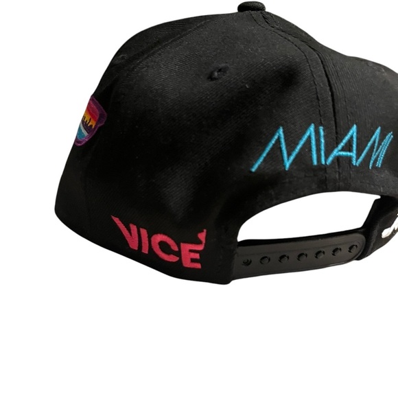 Miami Heat Vice NBA Snapback Hat New Era 9Fifty 305 Graphic Print 2006 2… - Picture 6 of 9